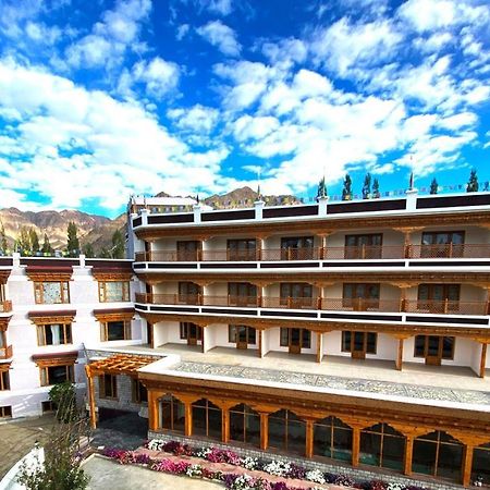 Hotel The Grand Khasdan Leh Exterior photo