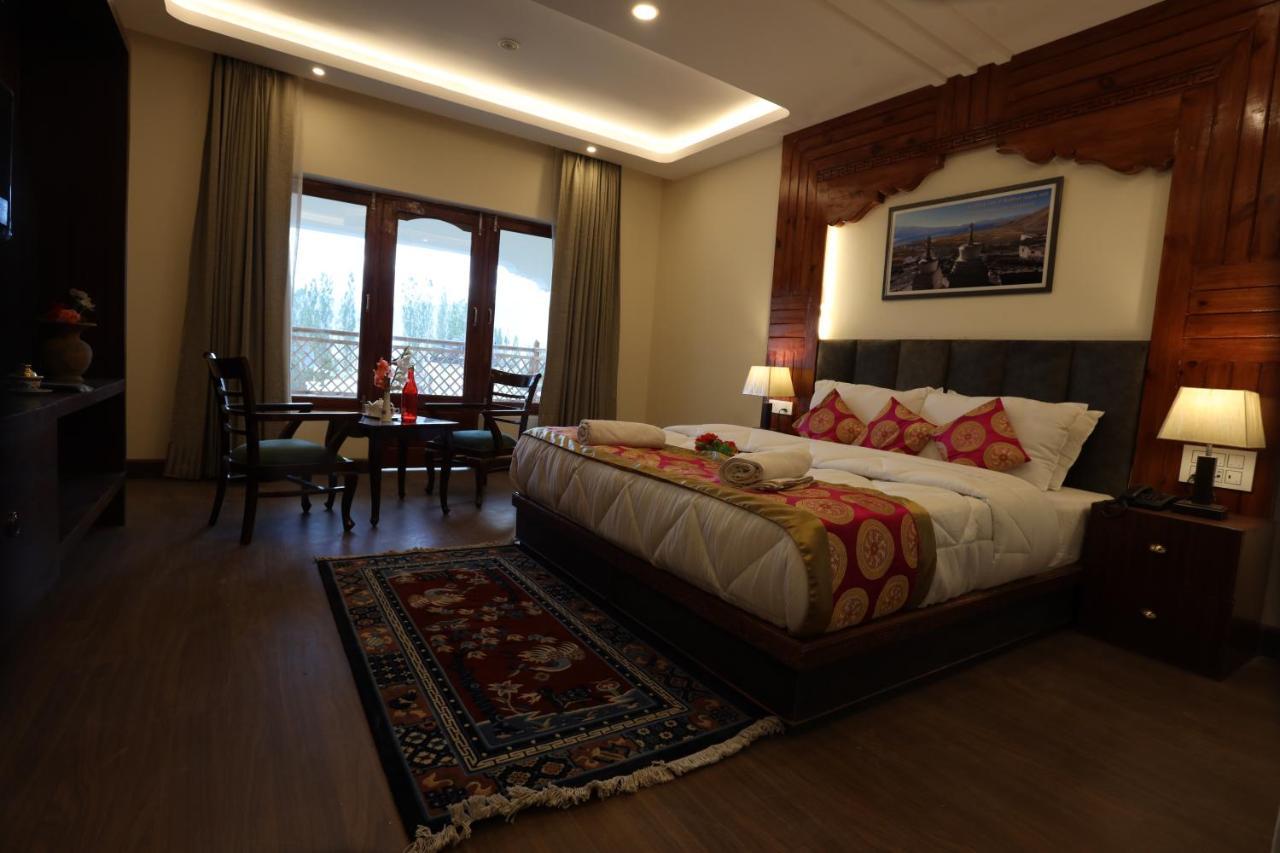 Hotel The Grand Khasdan Leh Exterior photo